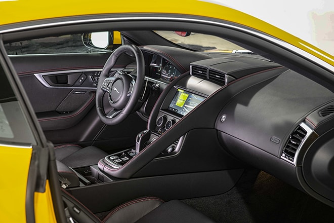Jaguar F-Type 2021 có mặt tại thị trường Việt Nam. Ảnh: Jaguar Land Rover Việt Nam