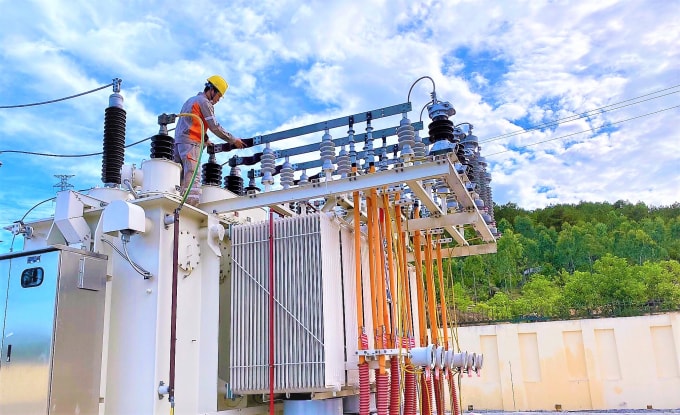 Đóng điện TBA 110kV Tĩnh Gia.