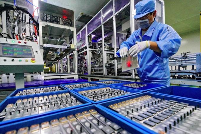 Đối tác Úc của Tsingshan Holding Group tại Indonesia, Nickel Mines, cho biết thành công trong việc biến gang niken thành niken mờ thông qua phương pháp “lò điện quay” là bằng chứng về sự đổi mới dẫn đầu thị trường. Ảnh: Xinhua