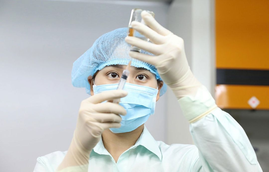 Khánh Hòa dành 100 tỷ đồng để mua vắc xin Covid-19. Ảnh: TL