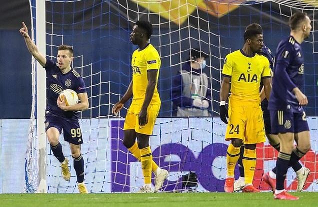 Mislav Orsic lập hat-trick giúp Dinamo Zagreb lội ngược dòng giành chiến thắng 3-2 chung cuộc và giành vé vào tứ kết Europa League. Ảnh: internet