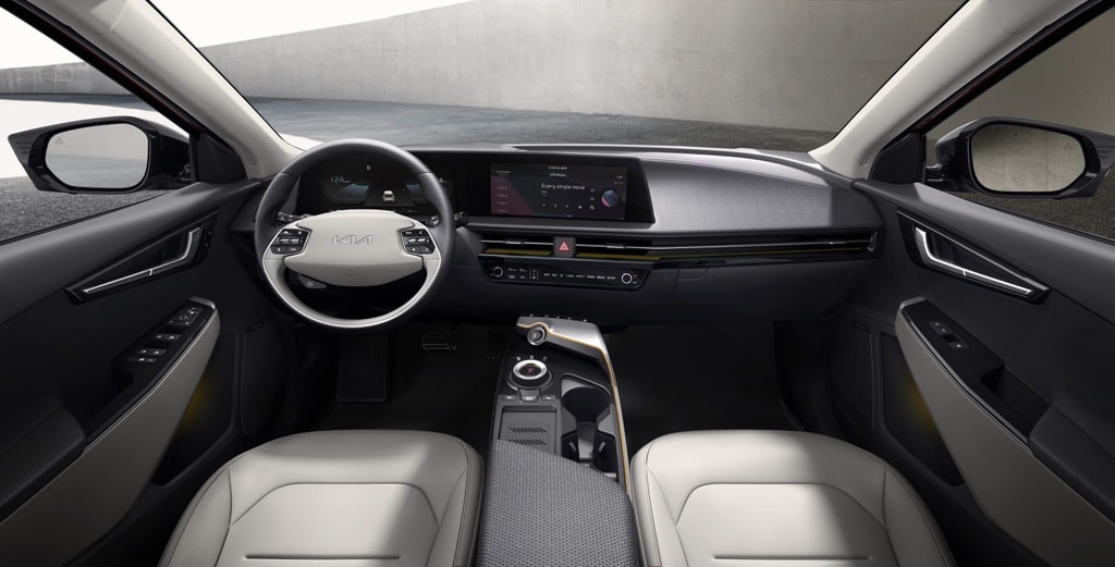 EV6 là mẫu xe điện đầu tiên của hãng Kia. Ảnh: Kia