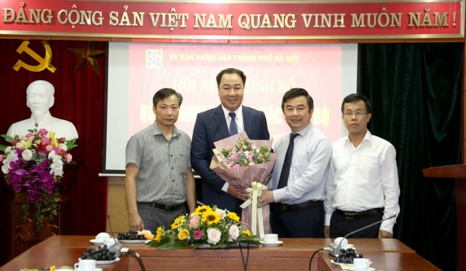 Ban Biên tập báo Kinh tế & Đô thị chúc mừng ông Nguyễn Xuân Khánh giữ chức Phó Tổng biên tập báo Kinh tế & Đô thị. Ảnh: Hồng Hải
