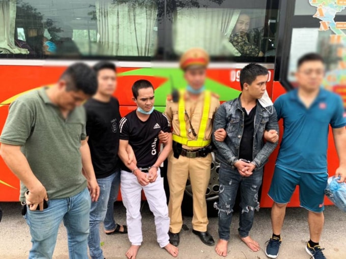 Công an Hà Tĩnh bắt giữ 2 đối tượng bỏ trốn khỏi nhà tạm giữ Công an quận Hải Châu, TP Đà Nẵng. Ảnh: CA.