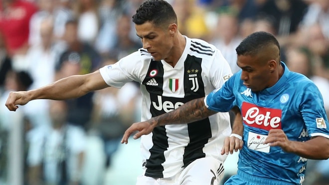 Allan và Ronaldo từng có những màn đối đầu nảy lửa. Ảnh: Getty