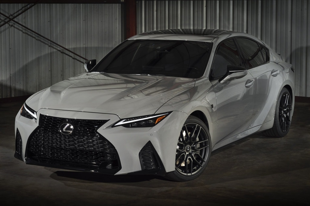 Lexus IS 500 F Sport Performance Launch Edition được sản xuất giới hạn 500 chiếc. Ảnh: Lexus