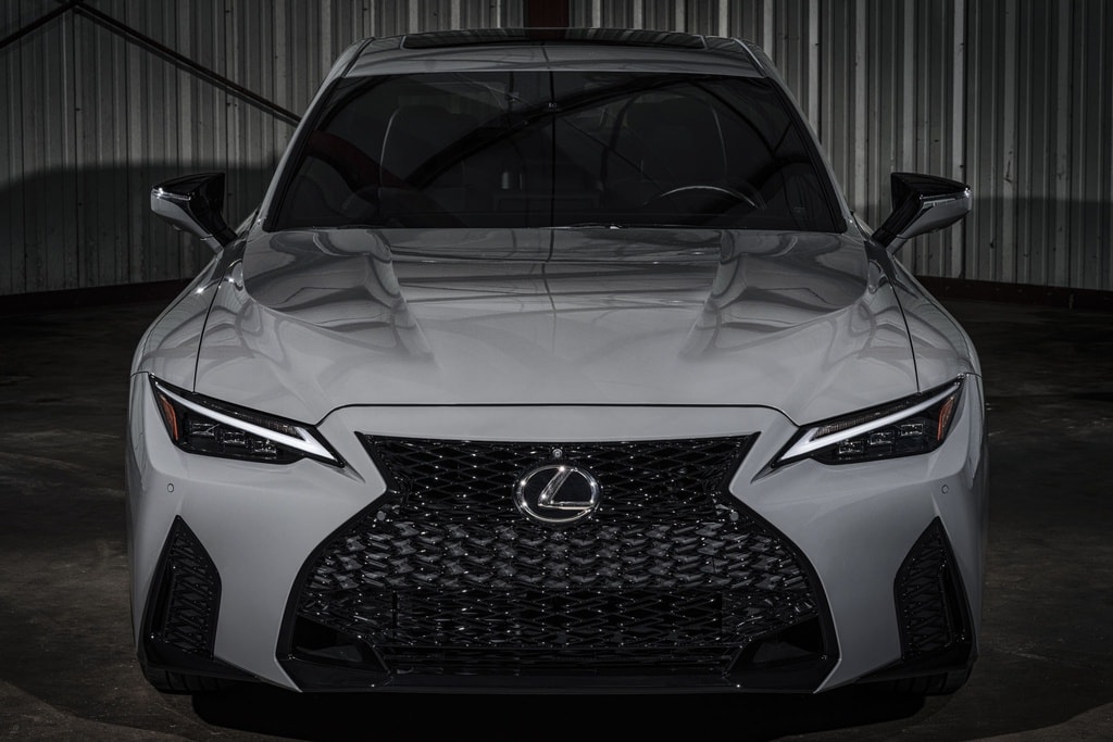 Lexus IS 500 F Sport Performance Launch Edition được sản xuất giới hạn 500 chiếc. Ảnh: Lexus
