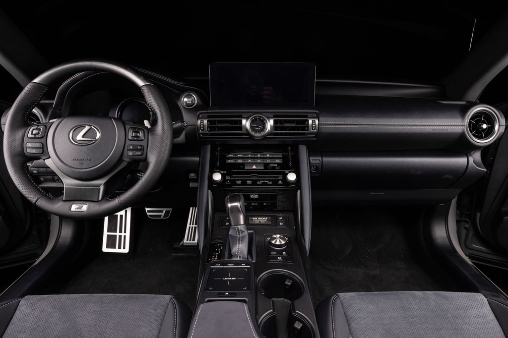 Lexus IS 500 F Sport Performance Launch Edition được sản xuất giới hạn 500 chiếc. Ảnh: Lexus
