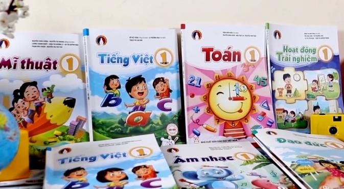 Quản lý liên quan đến sách giáo khoa hiện đang đặt ra nhiều vấn đề cần giải quyết (ảnh nguồn internet).