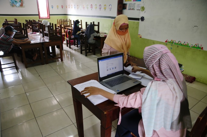 Một lớp học ở Indonesia. Ảnh: EPA