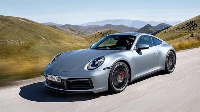 Đối với cuộc đua xe điện, hiện tại, Porsche đã có Taycan và Taycan Cross Turismo. Ảnh: Porsche