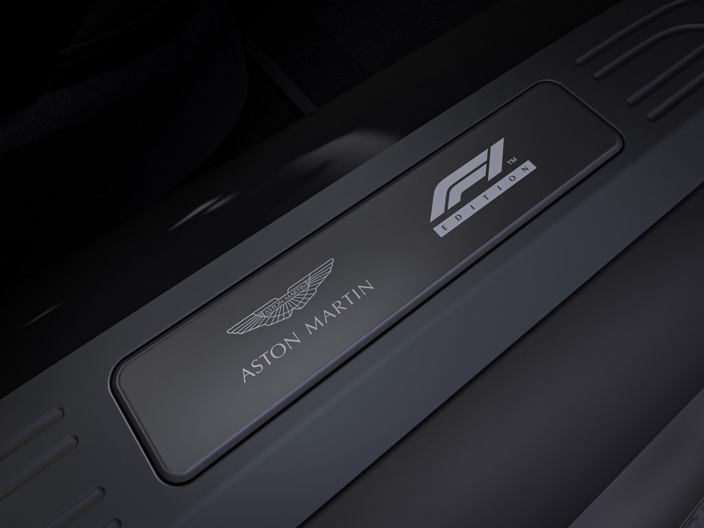 Aston Martin Vantage F1 Edition có giá bán khởi điểm từ 142.000 bảng Anh. Ảnh: Paultan