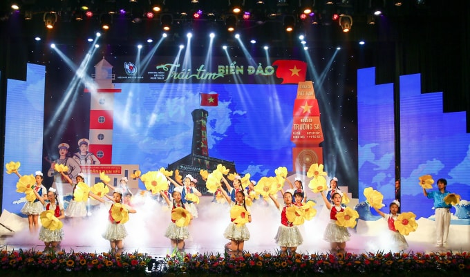 Chương trình nhằm tiếp tục tri ân những anh hùng liệt sĩ, những người đã cống hiến cuộc đời mình cho sự nghiệp bảo vệ biển đảo, đồng thời khích lệ tinh thần những người con yêu quý của Tổ quốc đang kiên cường bám trụ làm nhiệm vụ ở các vùng biển, đảo của chúng ta