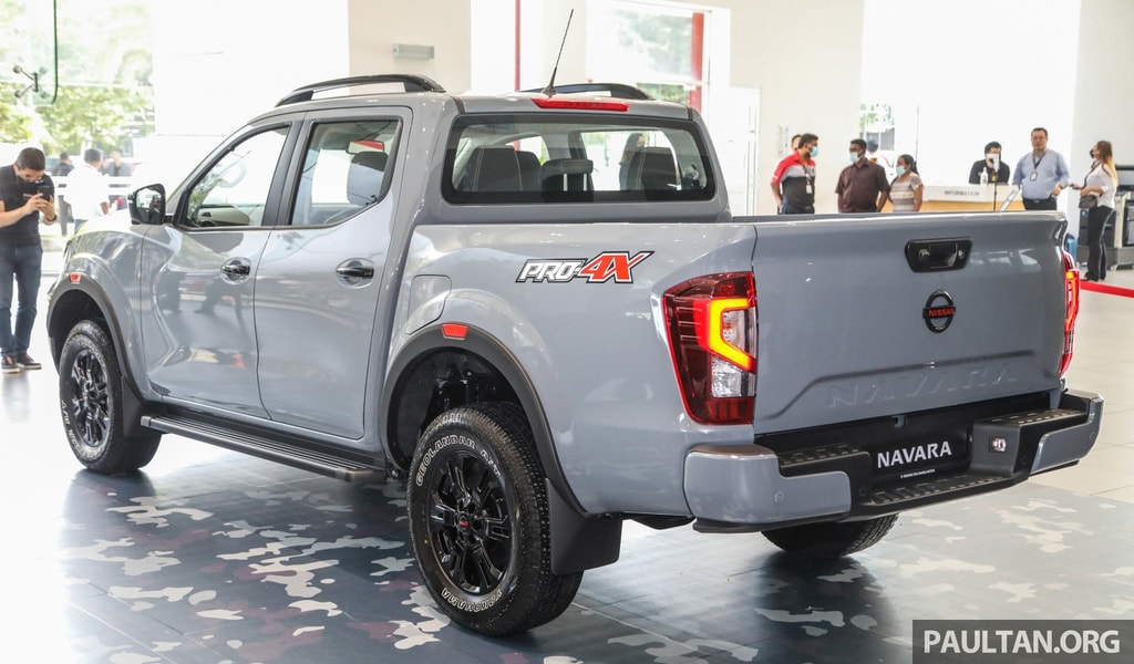 Xe bán tải Nissan Navara PRO-4X. Ảnh: Paultan