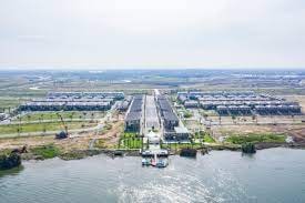 phải thế chấp nhiều dự án với lãi suất khá cao nhưng lại “ôm” trăm tỷ đồng cho vay “giá rẻ”. Ảnh minh họa.