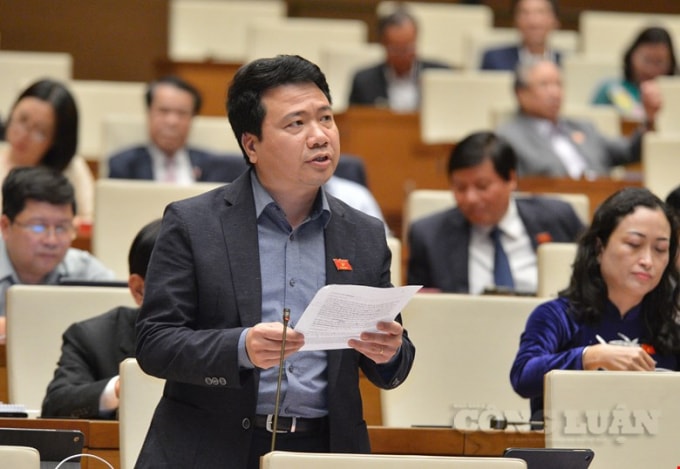 Đại biểu Ngô Trung Thành (đoàn Đắk Lắk).
