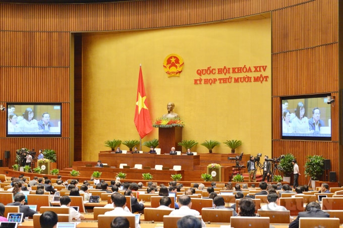 Quang cảnh phiên thảo luận về Báo cáo công tác nhiệm kỳ 2016-2021 của Chủ tịch nước, Chính phủ.