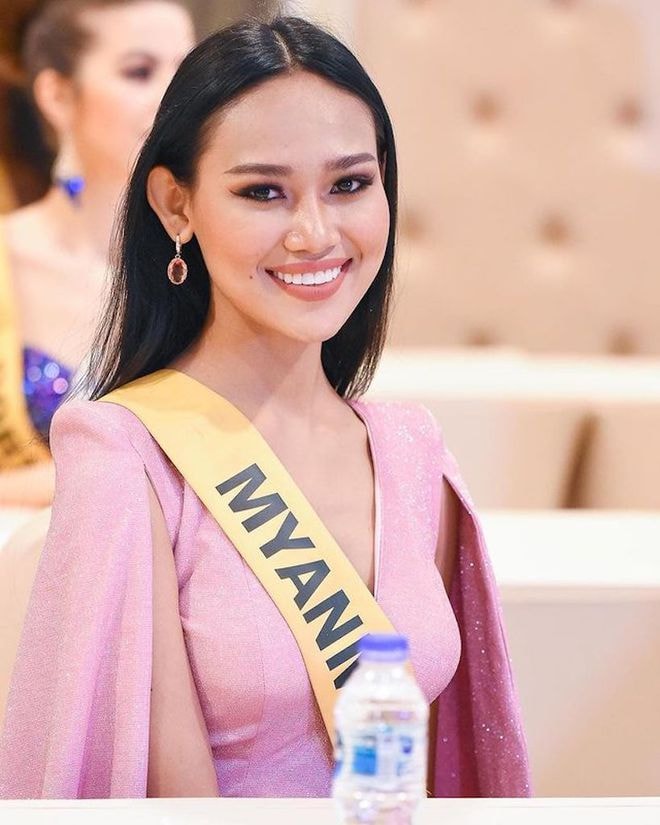 Han Lay mong muốn người dân trên thế giới hãy chung tay giúp cho đất nước của cô thoát khỏi tình trạng bất ổn hiện tại và sớm trở về cuộc sống bình thường.