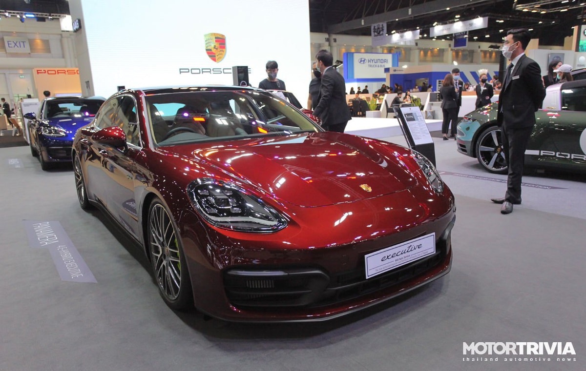 Xe điện Porsche Taycan bản đặc biệt ra mắt tại Triển lãm BIMS 2021. Ảnh: Motortrivia