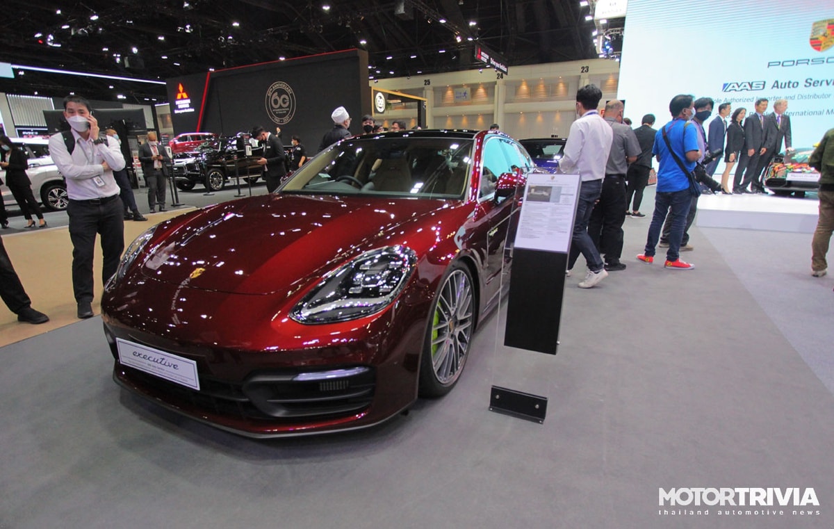Xe điện Porsche Taycan bản đặc biệt ra mắt tại Triển lãm BIMS 2021. Ảnh: Motortrivia