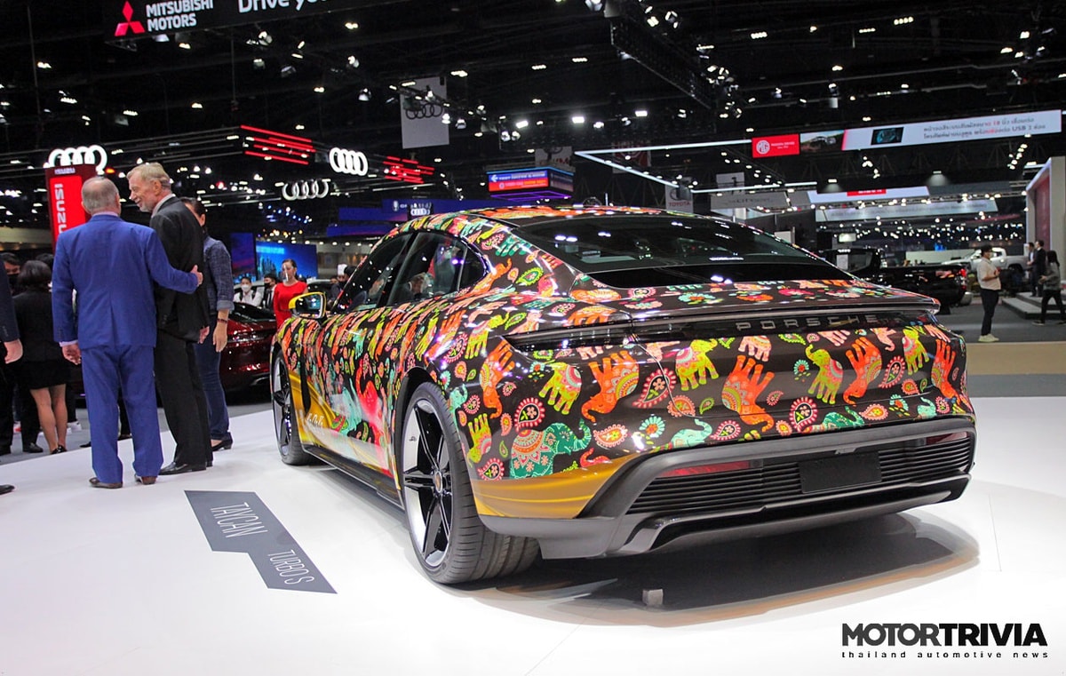 Xe điện Porsche Taycan bản đặc biệt ra mắt tại Triển lãm BIMS 2021. Ảnh: Motortrivia