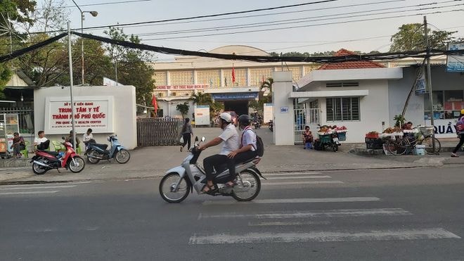 5 người nhập cảnh trái phép đang được cách ly tại Trung tâm Y tế TP. Phú Quốc. Ảnh: thanhnien.vn