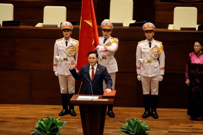 Nghi thức tuyên thệ của Tân Chủ tịch Quốc hội.