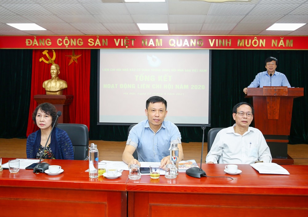 Các đại biểu dự hội nghị tổng kết hoạt động của Liên chi Hội năm 2020 và triển khai một số công việc trong thời gian tới. Ảnh: Sơn Hải