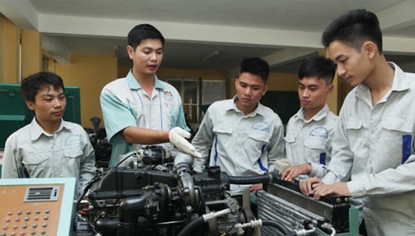 Người thất nghiệp được hỗ trợ kinh phí học nghề từ Quỹ bảo hiểm thất nghiệp. Ảnh minh họa