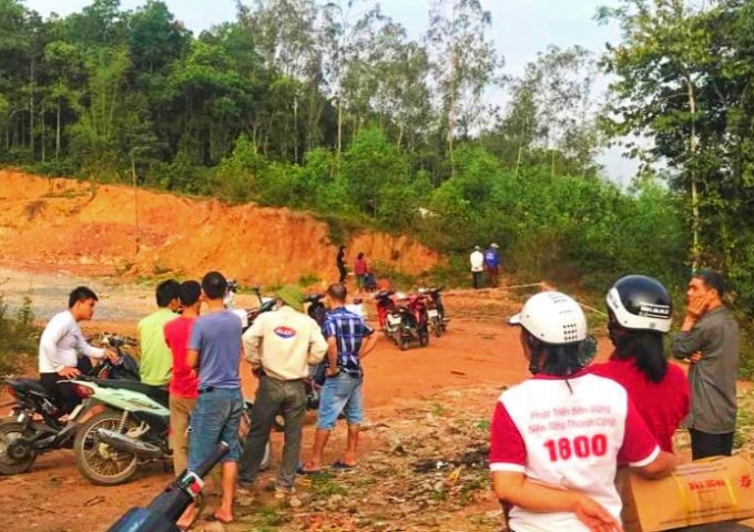 Khu vực đồi cây phát hiện thi thể nam giới phân hủy mạnh