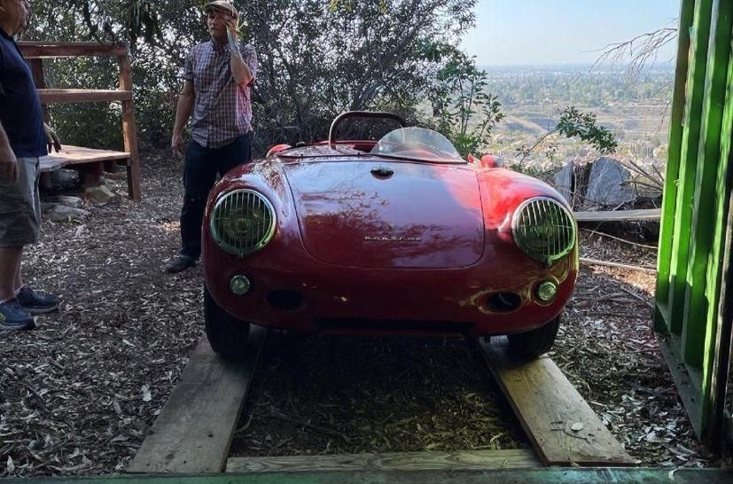 Chiếc xe thể thao độc nhất vô nhị Porsche 550 Spyder được tìm thấy bởi Bobby Green. Ảnh: Hotcars