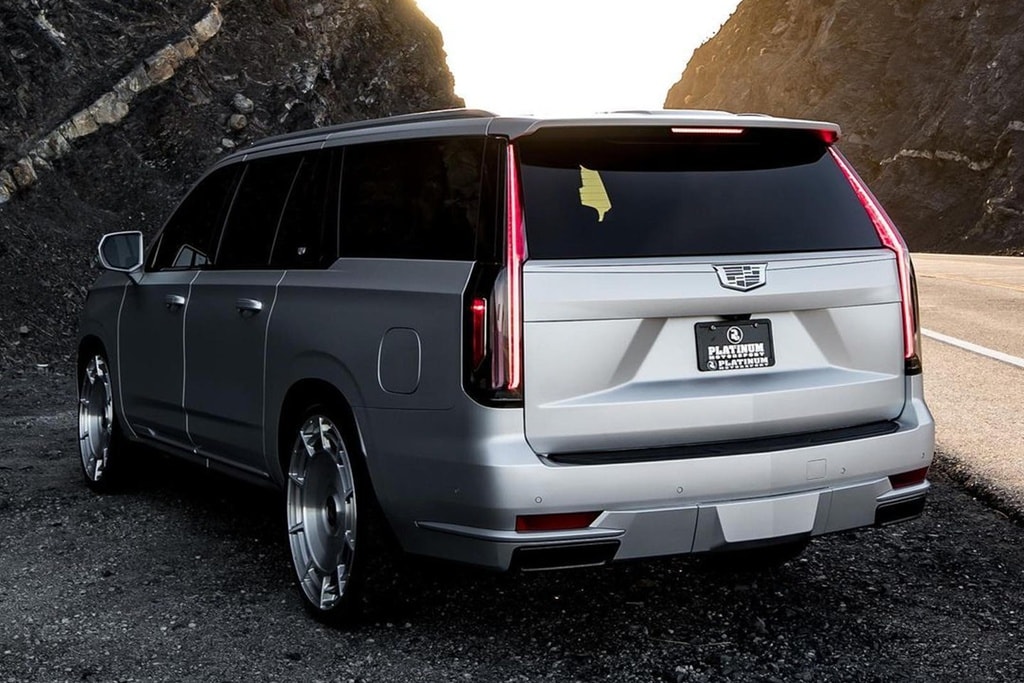 Mẫu xe Cadillac Escalade Platinum ESV 2021 của nữ diễn viên Kim Kardashian. Ảnh: Carbuzz