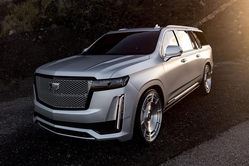 Mẫu xe Cadillac Escalade Platinum ESV 2021 của nữ diễn viên Kim Kardashian. Ảnh: Carbuzz