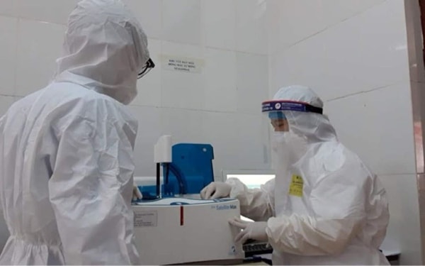Ngày 6/4, cả nước có thêm 1.085 người được tiêm chủng vaccine COVID-19