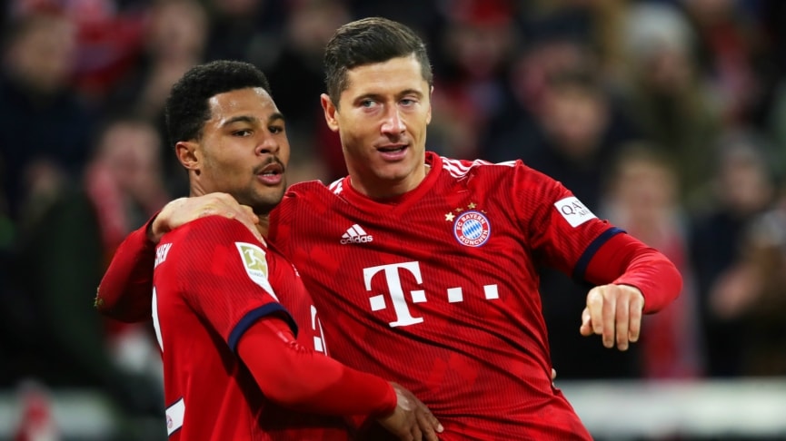 Bayern Munich mất bộ đôi Lewandowski và Gnabry trong trận gặp PSG. Ảnh: Getty