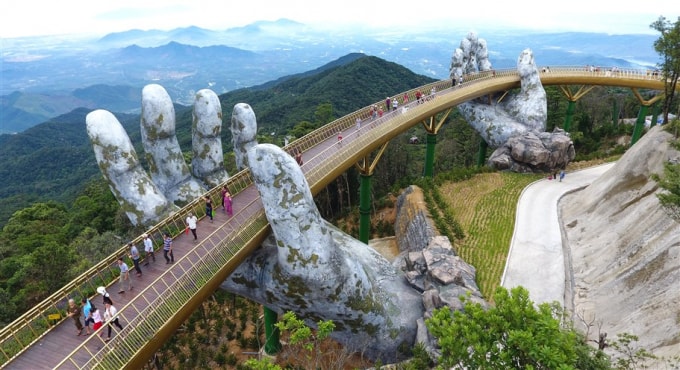Cầu Vàng Sun World Ba Na Hills.
