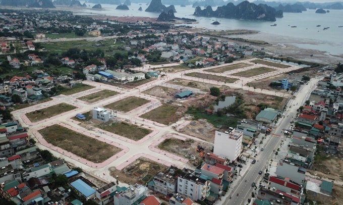 Đất Vân Đồn rục rịch tăng trở lại.
