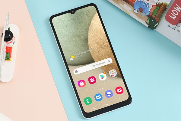 Samsung Galaxy A12. Ảnh: Samsung
