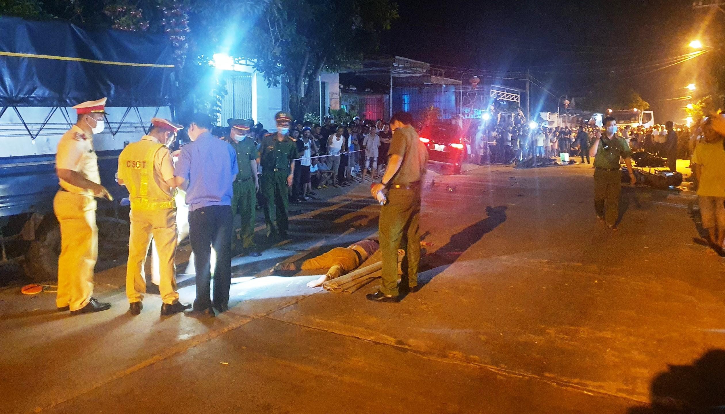 Công an đang có mặt ở hiện trường để điều tra làm rõ vụ việc. Ảnh: tienphong.vn