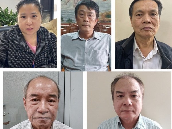 Nhóm các bị cáo bị truy tố về tội thiếu trách nhiệm gây hậu quả nghiêm trọng.
