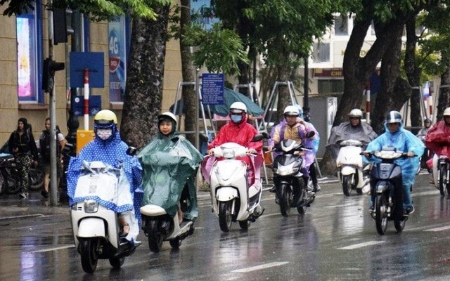 Hà Nội sáng sớm có sương mù nhẹ, trưa chiều trời nắng (Ảnh: nhandan)