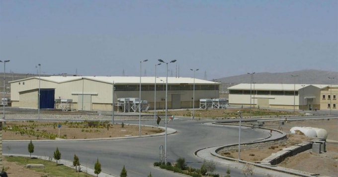 Cơ sở làm giàu uranium Natanz cách thủ đô Tehran khoảng 250 km về phía nam - Ảnh: REUTERS / Raheb Homavandi
