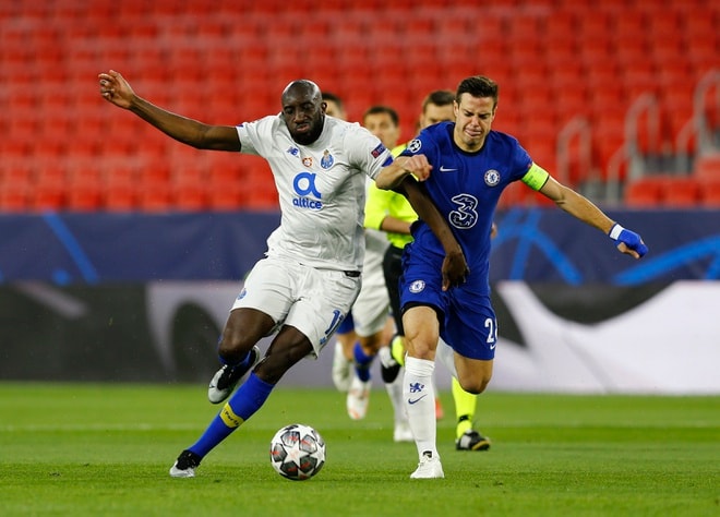 Chelsea chủ động chơi phòng ngự trước Porto nhờ lợi thế dẫn bàn ở lượt đi. Ảnh: Reuters