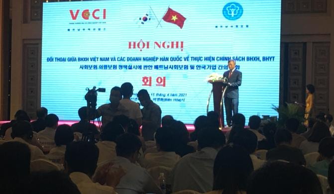 Chủ tịch UBND tỉnh Đồng Nai phát biểu tại hội nghị