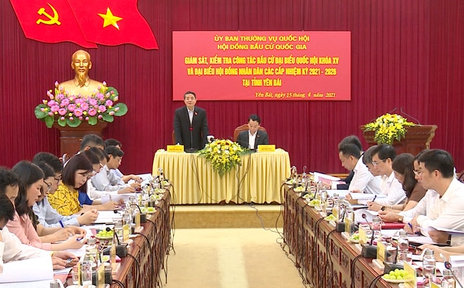 Phó Chủ tịch Quốc hội Nguyễn Đức Hải phát biểu kết luận buổi làm việc.