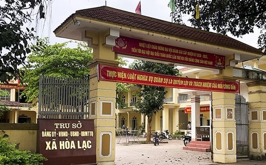 Trước đó, Ban Thường vụ Huyện ủy Đức Thọ (Hà Tĩnh) Cảnh cáo Chủ tịch UBND xã Hòa Lạc do buông lỏng quản lý đất đai