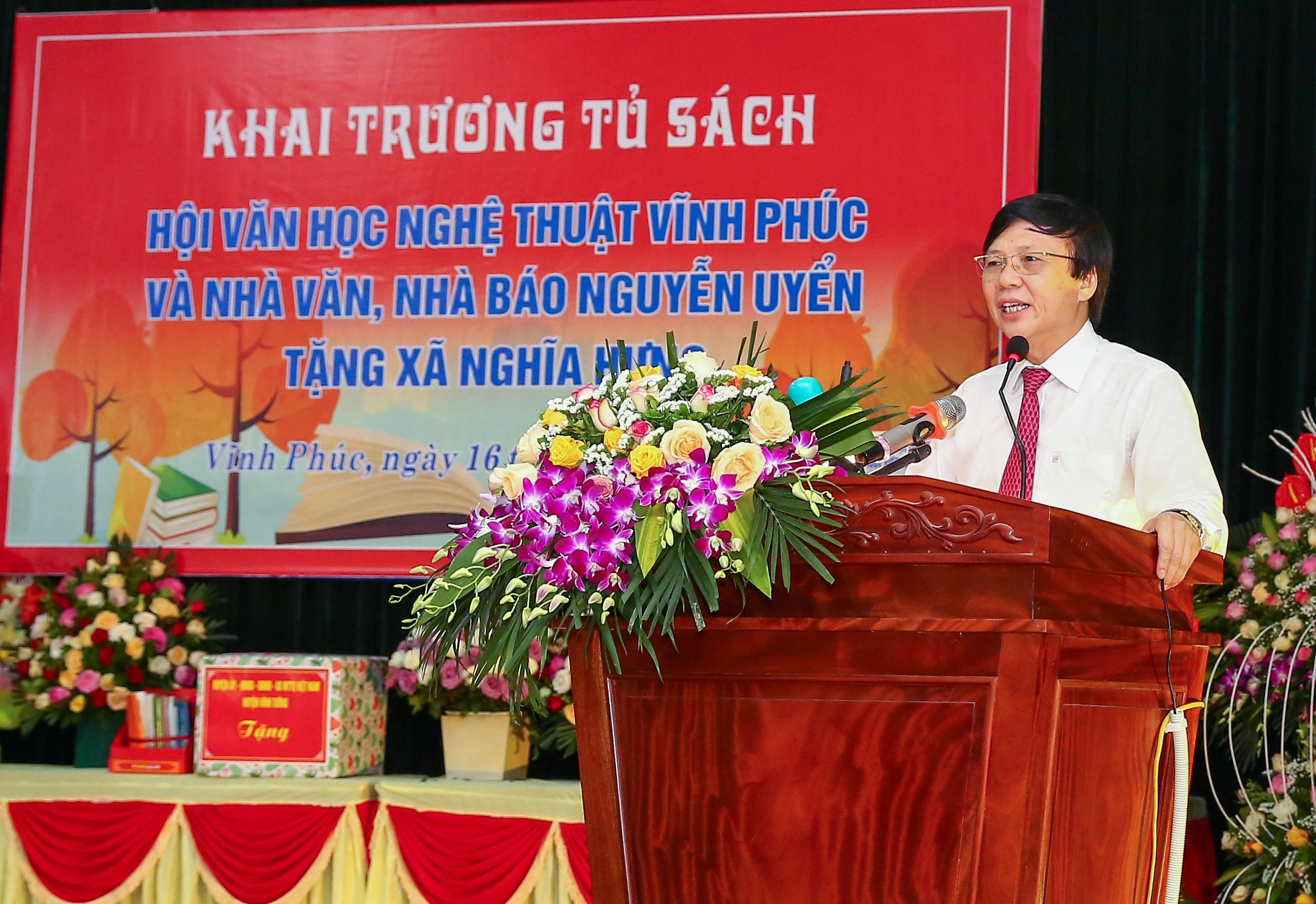 Nhà báo Hồ Quang Lợi, Phó Chủ tịch Thường trực Hội Nhà báo Việt Nam phát biểu tại buổi lễ. Ảnh: Sơn Hải