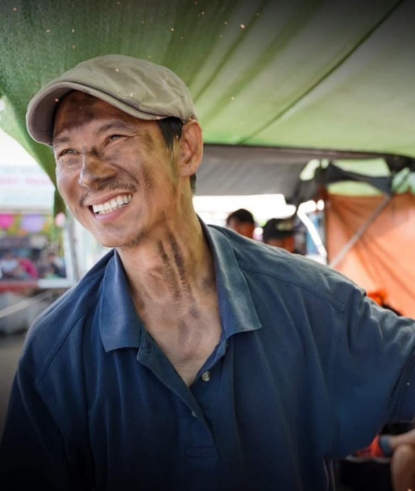 Lý Hải chính là hình ảnh đại diện cho loạt phim của anh: dân dã, bình dân nhưng có doanh thu