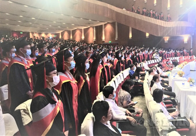 Sinh viên Trường ĐH Y khoa Phạm Ngọc Thạch tốt nghiệp năm 2020