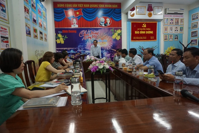 Đoàn công tác làm việc với Hội Nhà báo, Báo và Đài PTTH tỉnh Bình Dương.
